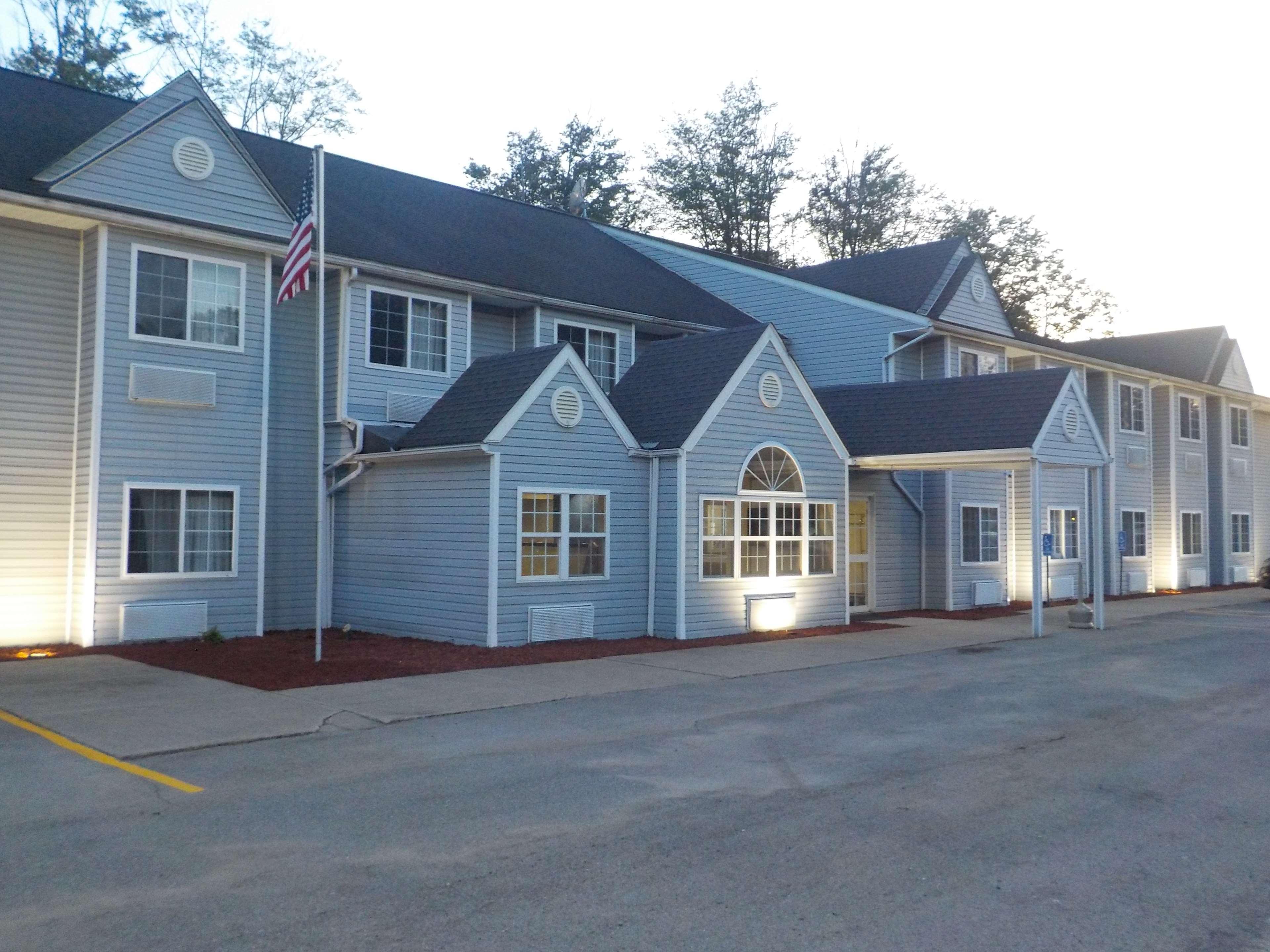 Mj Inn And Suites Marienville Bagian luar foto